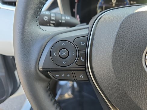 Certified 2025 Toyota Corolla XSE image 18