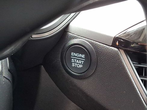 Used 2025 Ford Escape Active AWD/4WD image 25