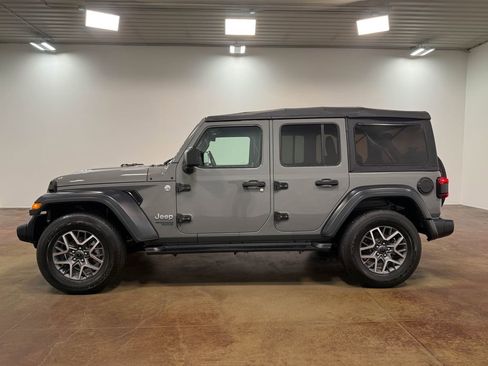 Used 2019 Jeep Wrangler Unlimited Sport S AWD/4WD image 27
