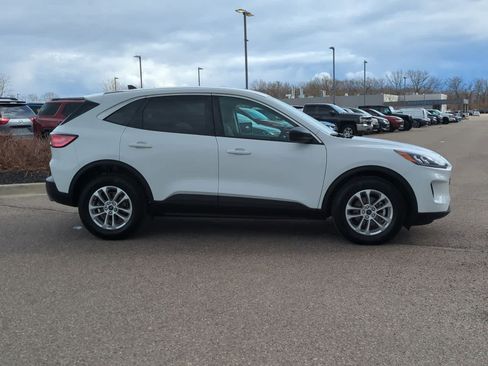 Used 2022 Ford Escape SE w/ Convenience Package image 9