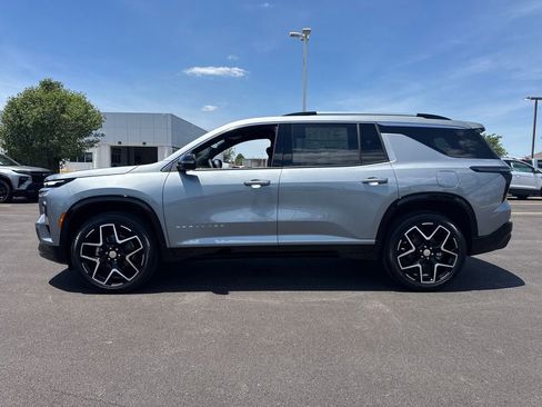 New 2026 Chevrolet Traverse High Country FWD image 3