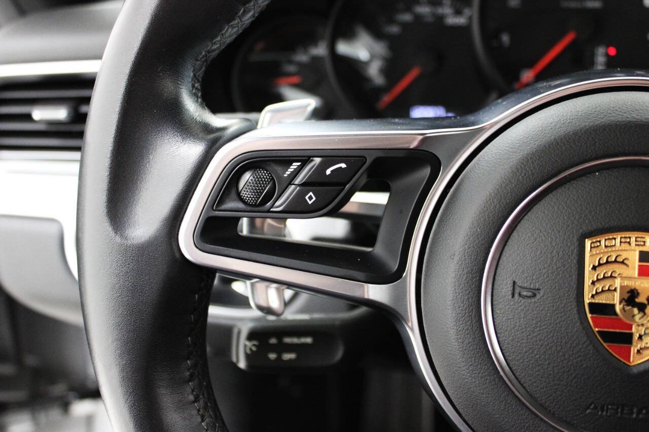 Used 2017 Porsche 911 Carrera image 24