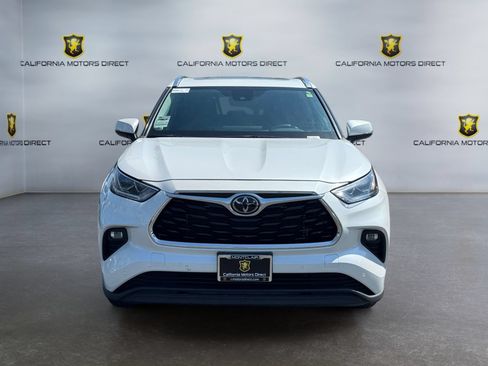 Used 2023 Toyota Highlander Limited FWD image 8