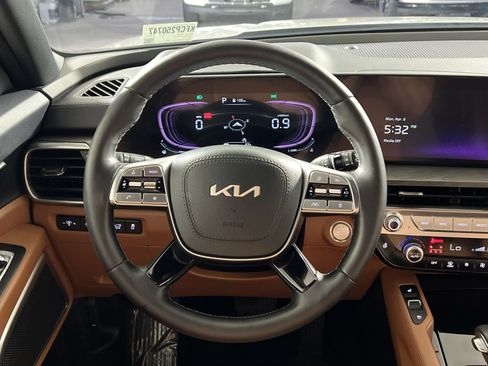 Used 2025 Kia Telluride EX X-Line AWD/4WD image 16