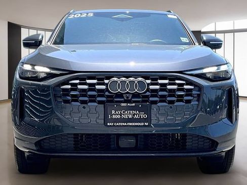 Used 2025 Audi Q5 Premium w/ Convenience Package AWD/4WD image 2
