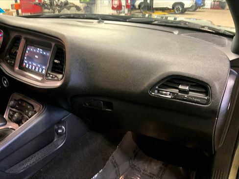 Used 2023 Dodge Challenger SXT w/ Blacktop Package image 20