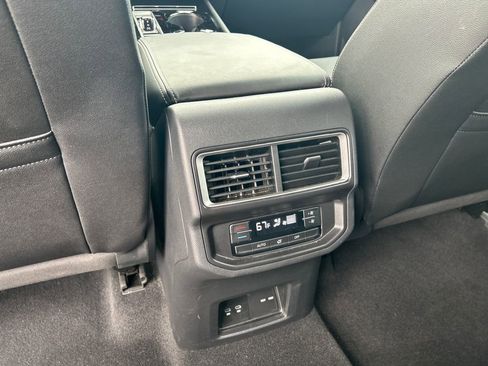 Used 2026 Volkswagen Atlas SE AWD/4WD image 37
