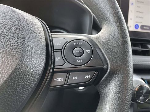 Used 2024 Toyota RAV4 XLE image 25