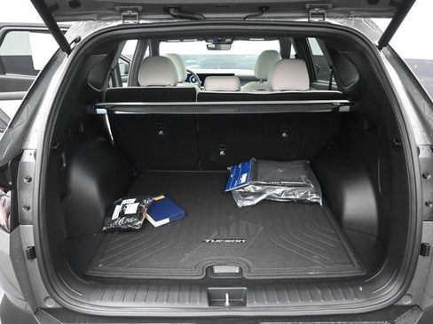 New 2026 Hyundai Tucson Limited image 35