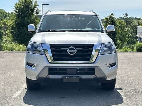 Used 2022 Nissan Armada SL w/ Captain's Chairs Package AWD/4WD image 31