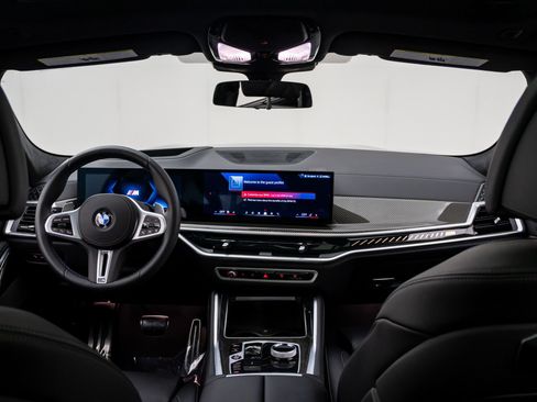 Certified 2026 BMW X6 M60i AWD/4WD image 10