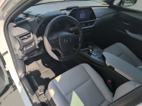 Certified 2026 Lexus UX 300h FWD image 7