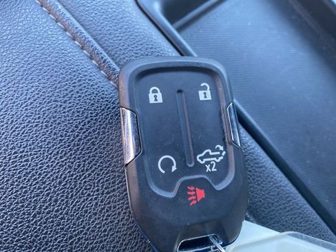 Used 2022 Chevrolet Silverado 2500 LT w/ Convenience Package image 15