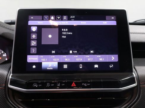 Used 2024 Jeep Compass Trailhawk image 27