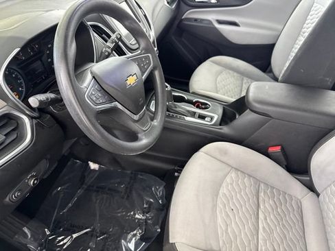 Used 2018 Chevrolet Equinox LS FWD image 22