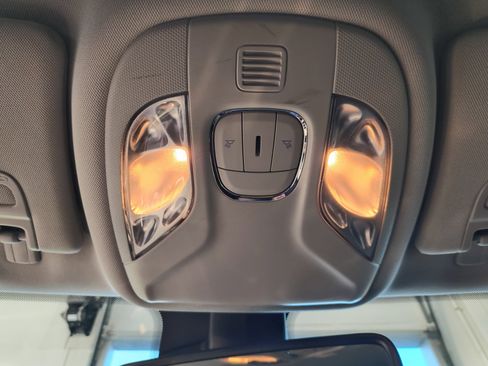 Used 2022 Jeep Compass Latitude image 23