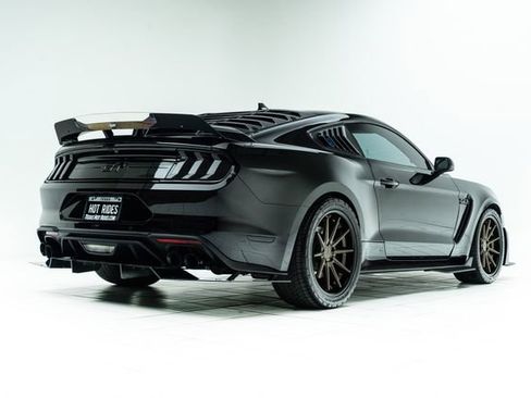 Used 2021 Ford Mustang GT Premium w/ GT Performance Package RWD image 12