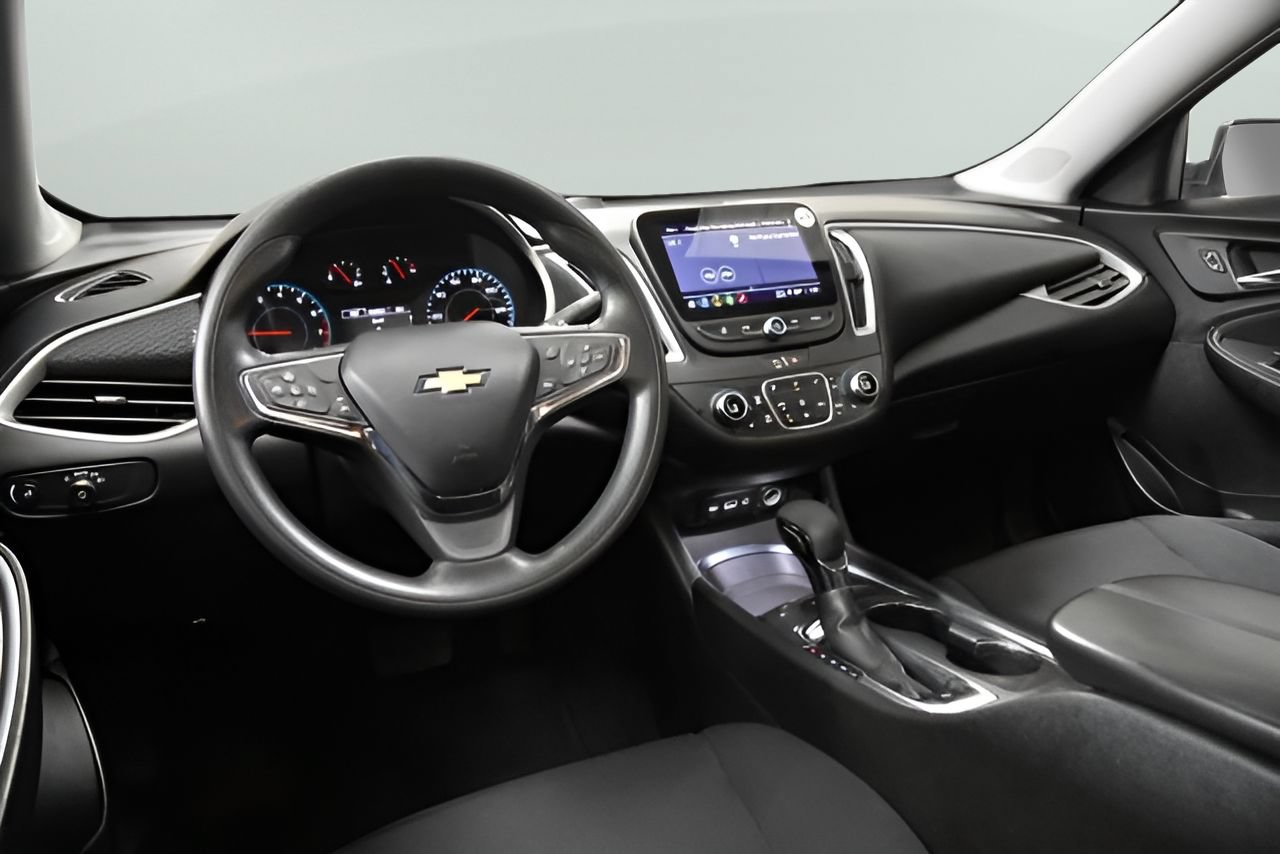 Used 2024 Chevrolet Malibu LT FWD image 30