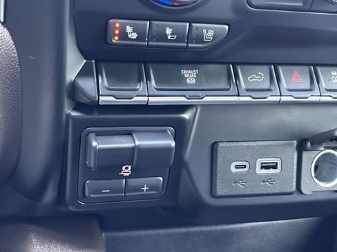 Used 2023 Chevrolet Silverado 3500 LTZ w/ LTZ Convenience Package image 38