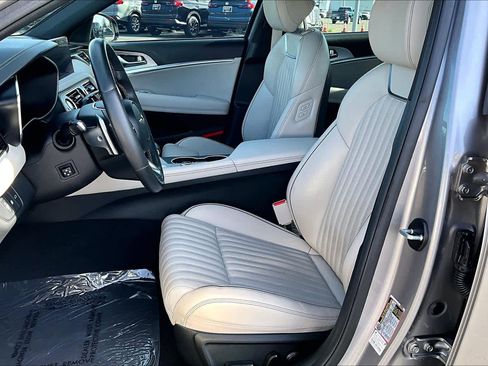 Used 2023 Genesis G70 2.0T w/ Sport Prestige Package image 7