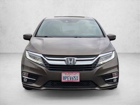 Used 2020 Honda Odyssey Elite image 2
