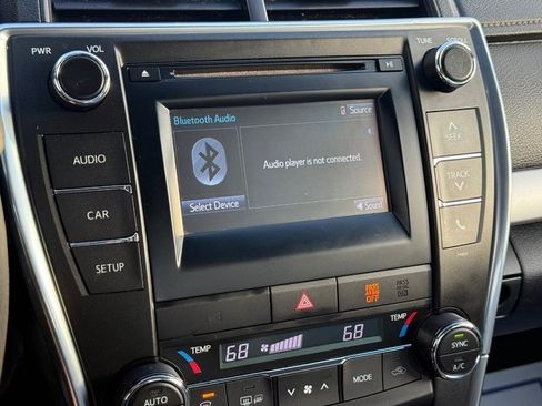 Used 2015 Toyota Camry SE image 17