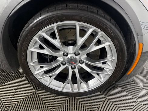 Used 2015 Chevrolet Corvette Z06 w/ 3LZ Preferred Equipment Group RWD image 14