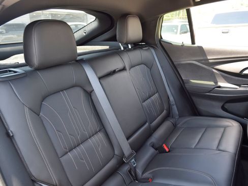Used 2025 Buick Envista Avenir FWD image 21