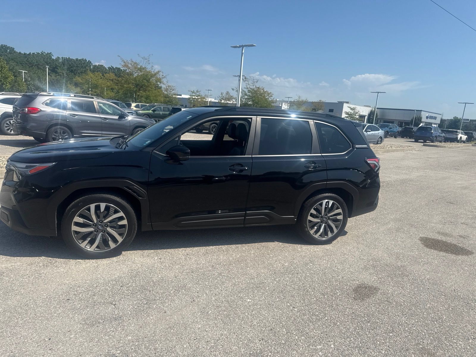 Used 2025 Subaru Forester Touring AWD/4WD image 18
