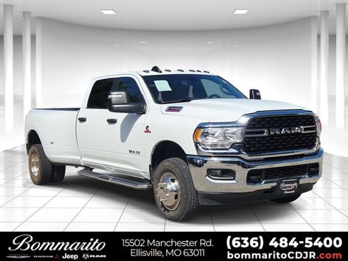 Used 2024 RAM 3500 Big Horn AWD/4WD image 1