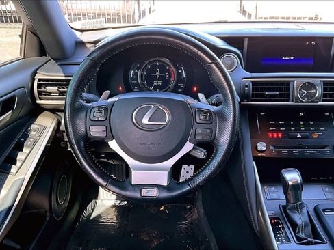 Used 2017 Lexus IS 200t image 5