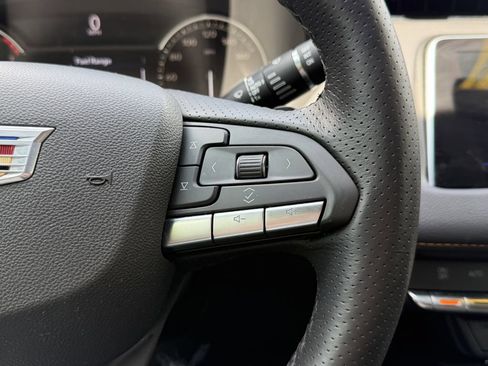 Used 2022 Cadillac XT4 Sport w/ Enhanced Visibility Package FWD image 18