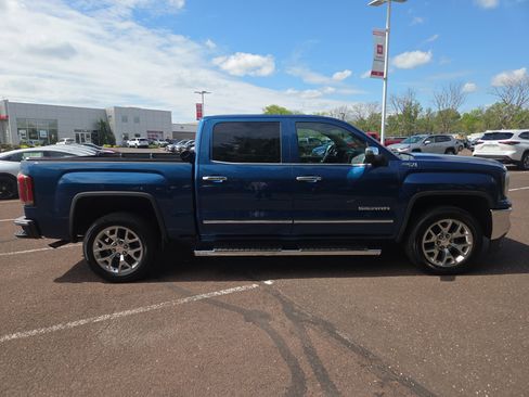 Used 2018 GMC Sierra 1500 SLT w/ SLT Premium Package AWD/4WD image 2