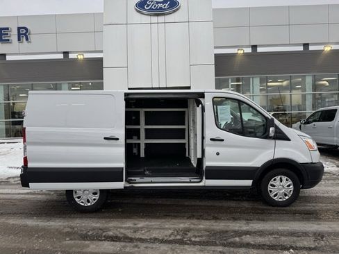 Used 2019 Ford Transit 250 130 Low Roof w/ Premium Package image 30