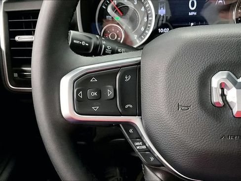 Used 2025 RAM 1500 Big Horn AWD/4WD image 27
