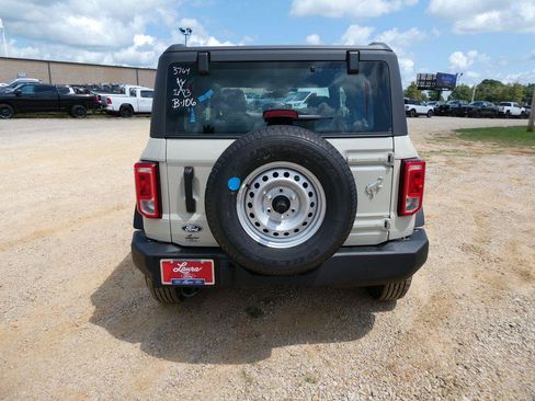 New 2026 Ford Bronco 2-Door AWD/4WD image 4
