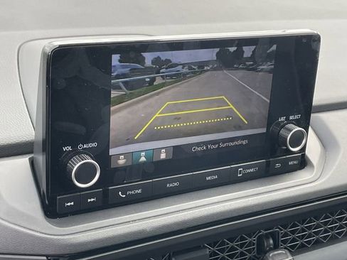 Used 2025 Honda Accord LX image 17