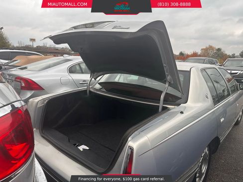 Used 1997 Cadillac De Ville Sedan w/ Comfort/Convenience Pkg image 8