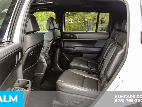 Used 2025 Hyundai Santa Fe Calligraphy AWD/4WD image 18