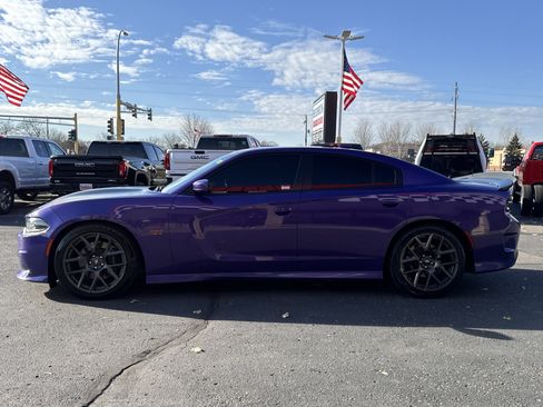 Used 2019 Dodge Charger Scat Pack image 4