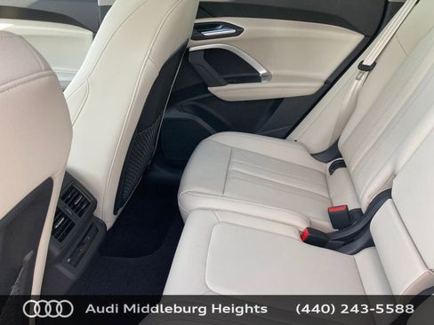 Used 2025 Audi Q5 Premium w/ Convenience Package AWD/4WD image 33