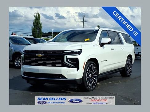 Used 2025 Chevrolet Suburban High Country AWD/4WD image 1