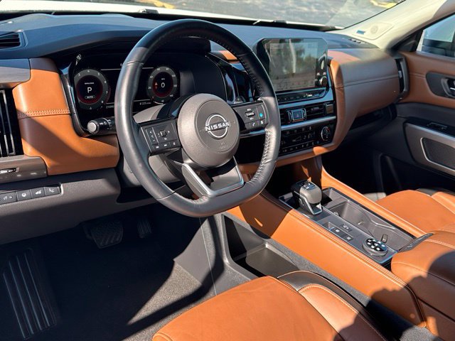 Certified 2023 Nissan Pathfinder Platinum AWD/4WD image 29