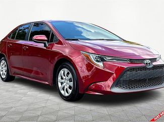 Used 2022 Toyota Corolla LE image 1