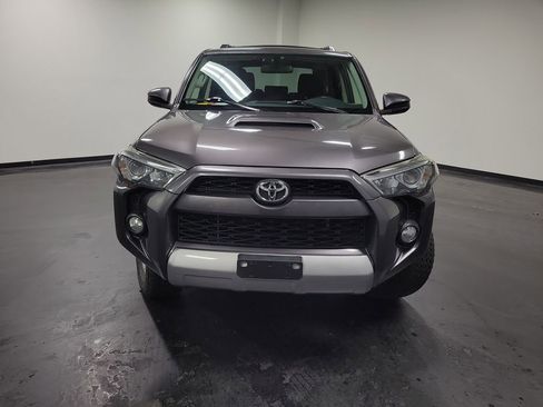 Used 2016 Toyota 4Runner Trail image 2