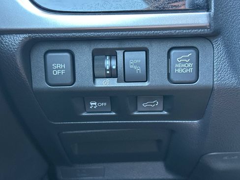Used 2017 Subaru Forester 2.5i Touring AWD/4WD image 30