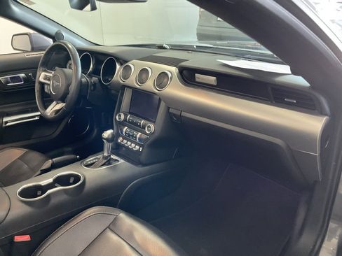 Used 2021 Ford Mustang Premium image 17