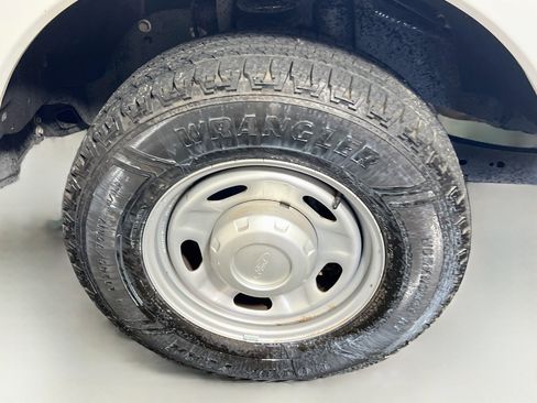Used 2024 Ford F250 XL RWD image 13