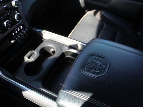 Used 2022 RAM 1500 Laramie image 28