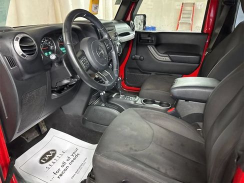 Used 2017 Jeep Wrangler Sport w/ Connectivity Group AWD/4WD image 5